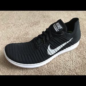 RARE men’s Nike 2017 Free RN Flyknit Running Shoes
